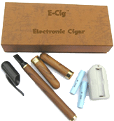 elektrische Zigarre/ Zigarette mit 2 Patronen, Akkus/ Batterien, Ladegerät und Kappe